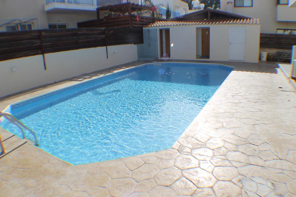 Diana Townhouse 2 Apartman Paphos Szoba fotó